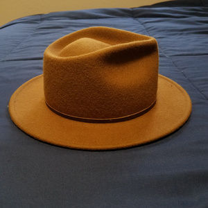 Yellow 108 'Eastwood' Fedora - Caramel, size M